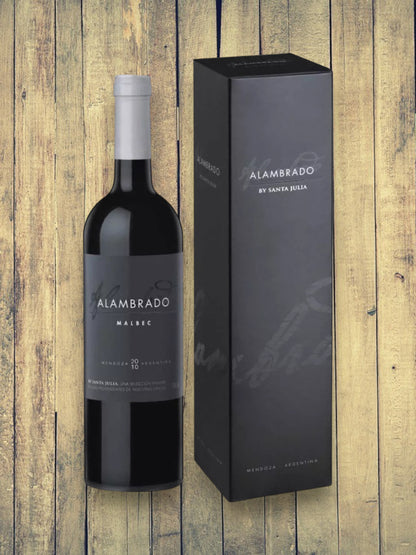 Wine Alambrado Malbec + Charquiqui Set 210 gr + Box of Cachafaz Maicena (6 Alfajores)